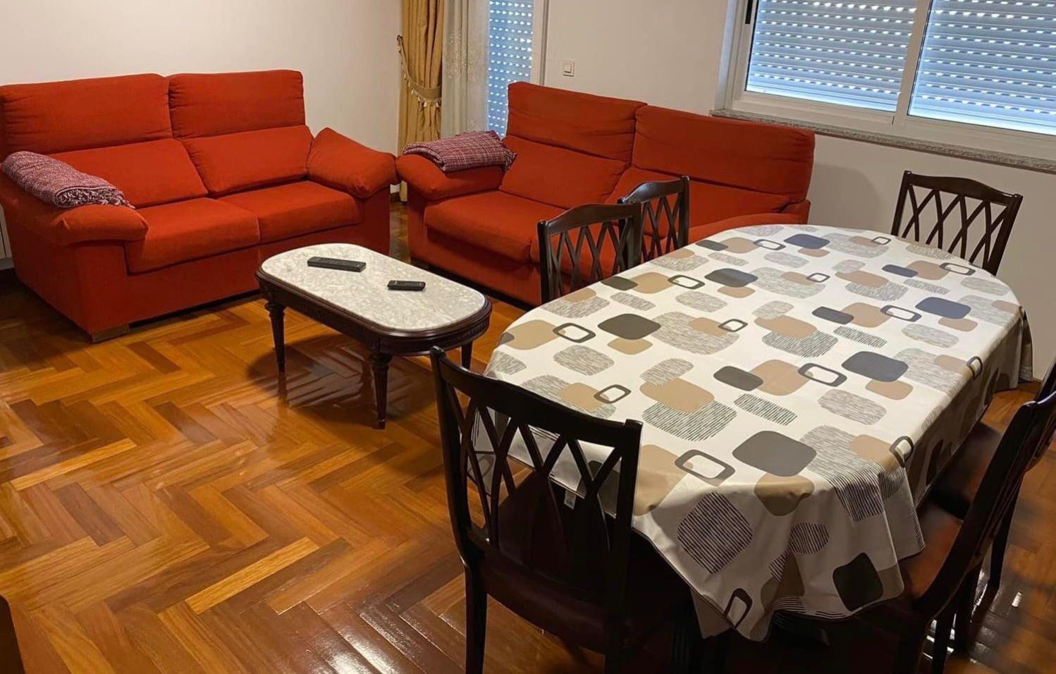 Atico Calvo Sotelo 217 Appartement *